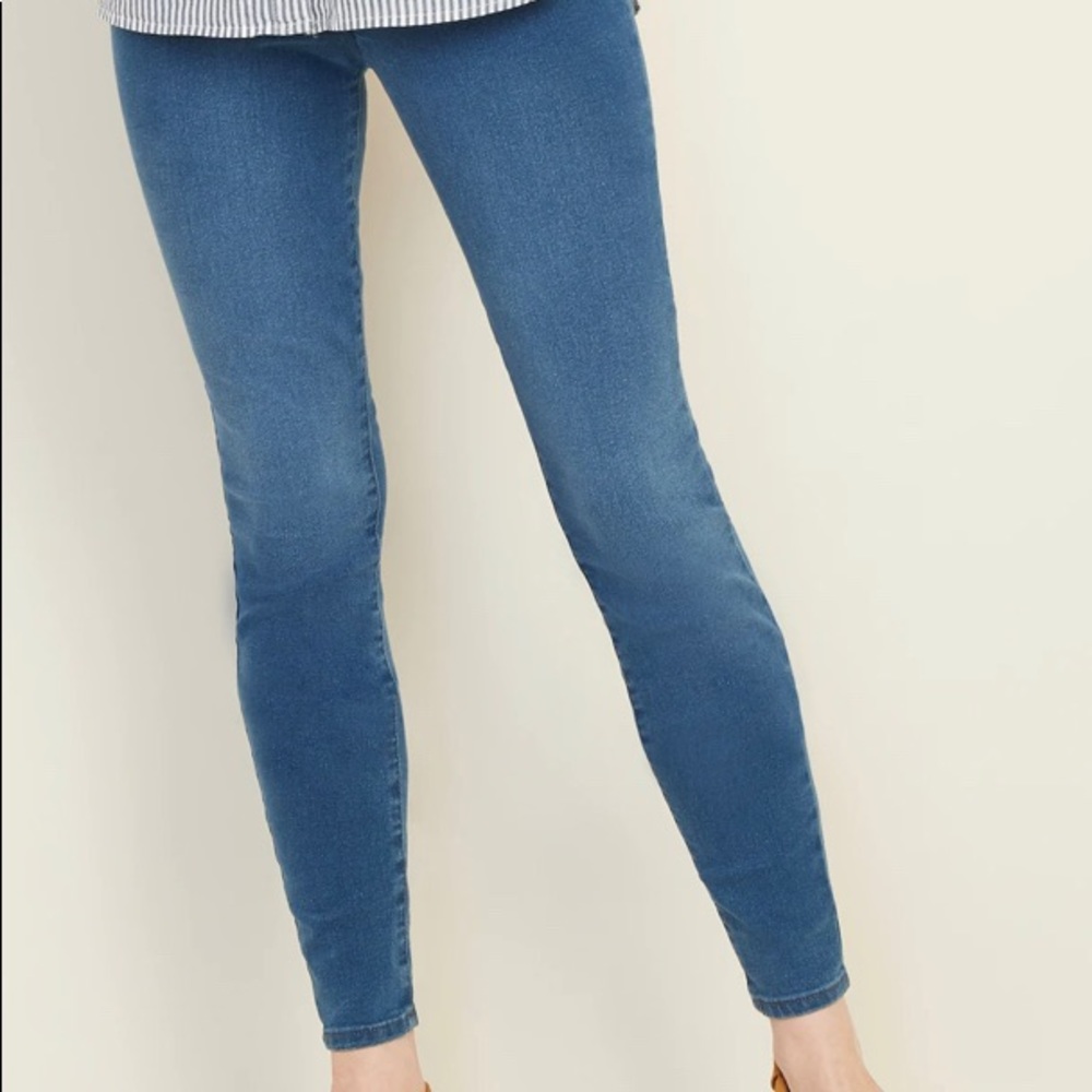 Old navy Rockstar Jeggings NWT sz 14